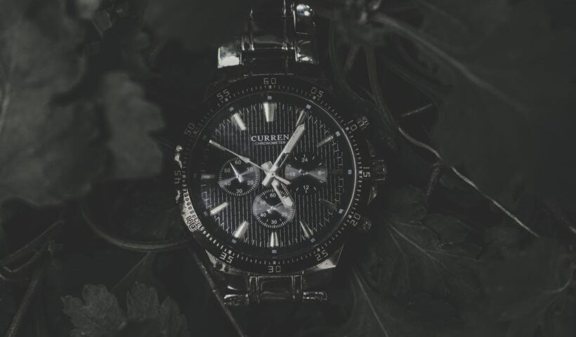 Round Black Current Chronograph Watch With Link Bracelet