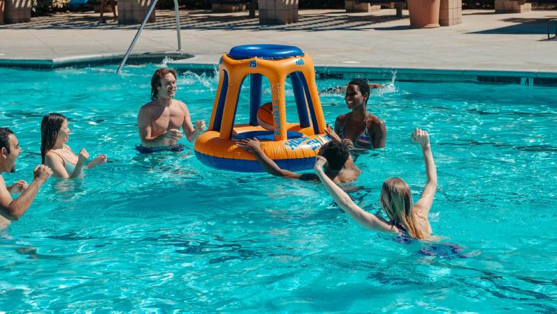 Why Do Large Inflatable Pools and Inflatable Slides Make a Great Choice for Family Fun Time?