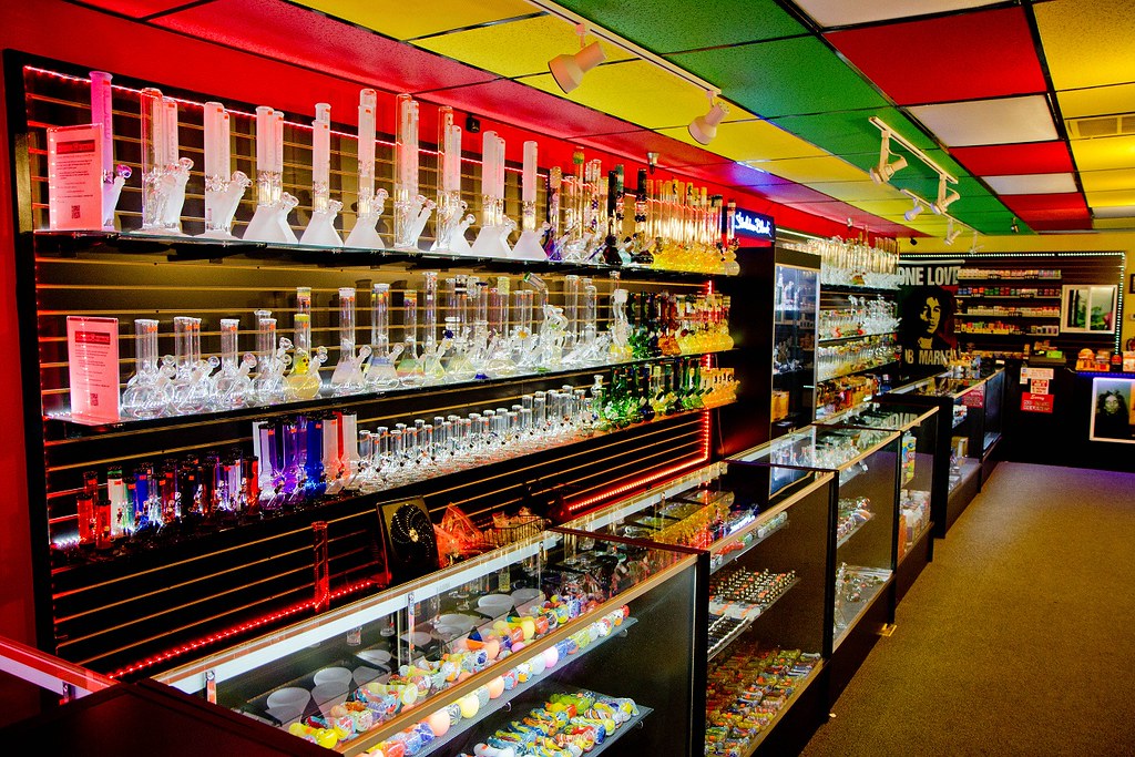 Why You Should Shop at an Online Headshop for Your Next Bong