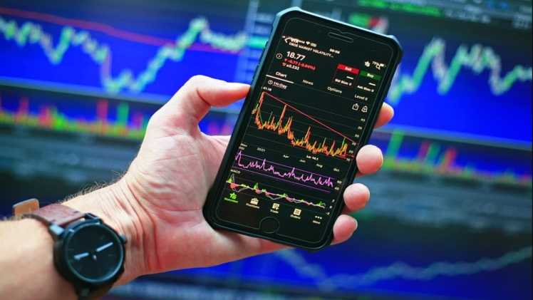 How is bitcoin trading through android phones more accessible?