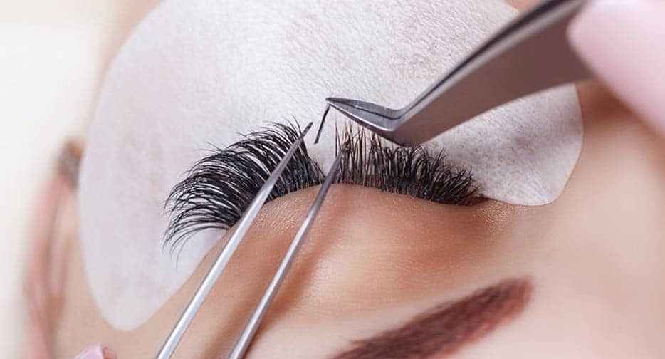 Unleashing Your Potential as a Lash Artist: Curriculum of a Lash Course