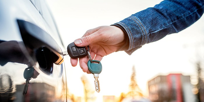 Who Is an Auto Locksmith? Exploring the Role and Services of Automotive Locksmith Professionals