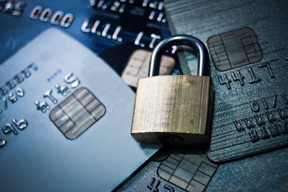How Merchants Can Identify Fake Credit Cards | DPO Group