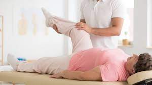 Unlocking the Benefits of a Home Physiotherapist for Your Well-being