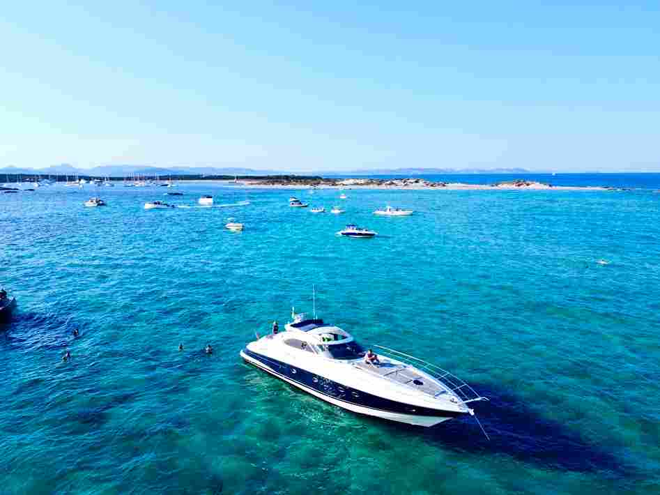 Your Complete Guide to Finding the Ideal Yacht Charter